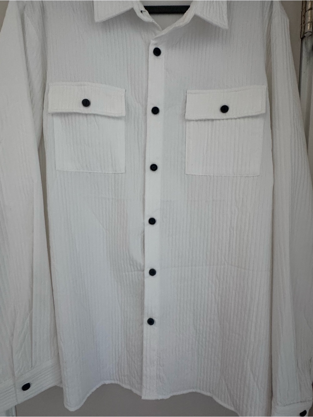Men's White Casual Button-Down Shirt with Chest Pockets